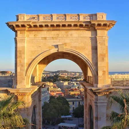 Lägenhet Elicriso Yenne Cagliari