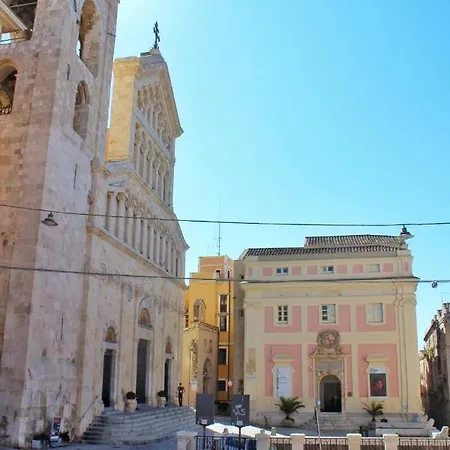 Elicriso Yenne Cagliari