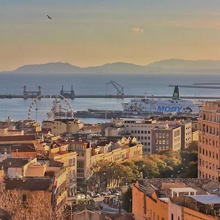 Elicriso Yenne Apartment